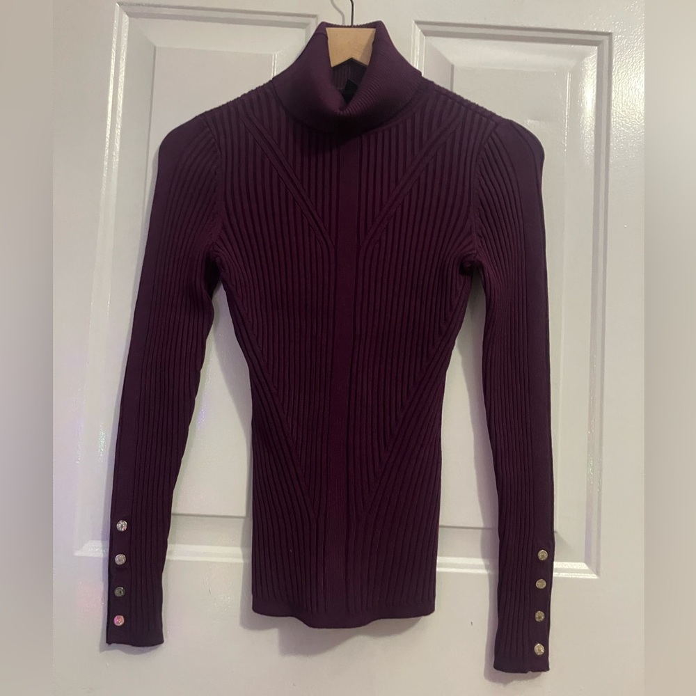 WHBM- turtleneck ribbed knit sweater, buttons on cuffs
